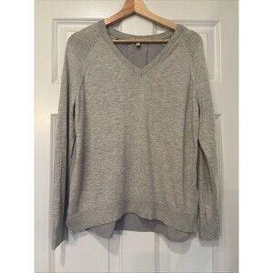 Banana Republic Women’s Gray & Silky Raglan Cut Sweater Size Small Petite Wool
